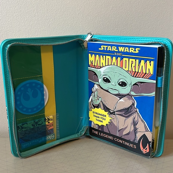 Disney Star Wars the Mandalorian Notebook Set - Picture 3 of 3